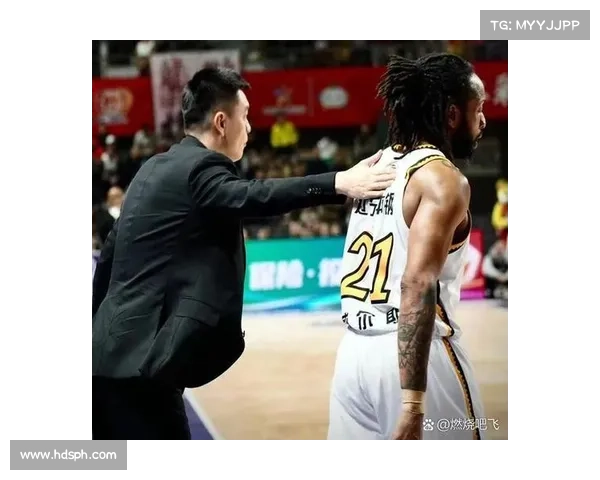 土耳其篮球超级联赛热血激战 球迷狂热气氛点燃全场